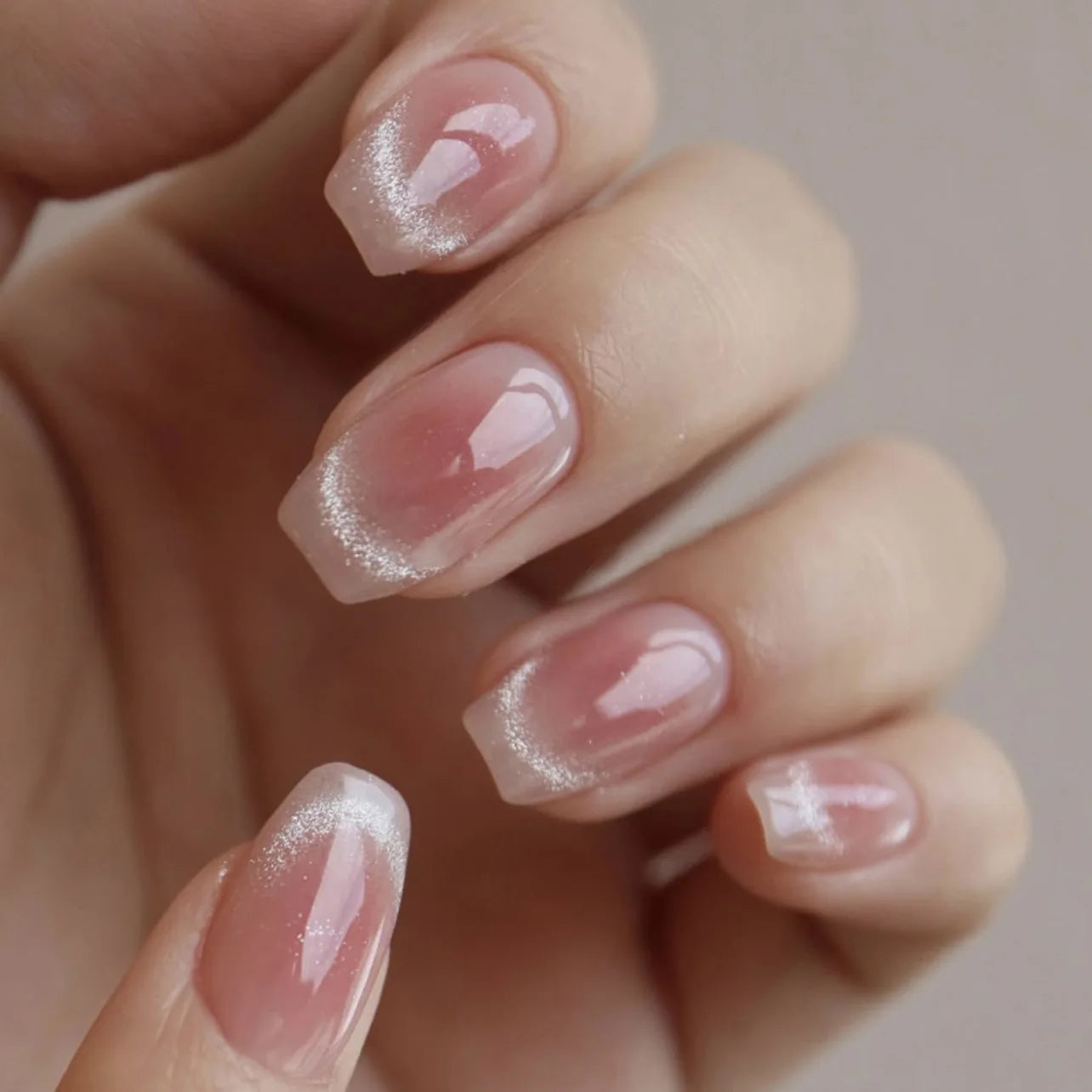 24Pcs Glitter Diamond Press On Nails Blush Pink Cat Eye Fake Nails Sweet Cute Coffin Full Cover Short Square False Nail Tips Art