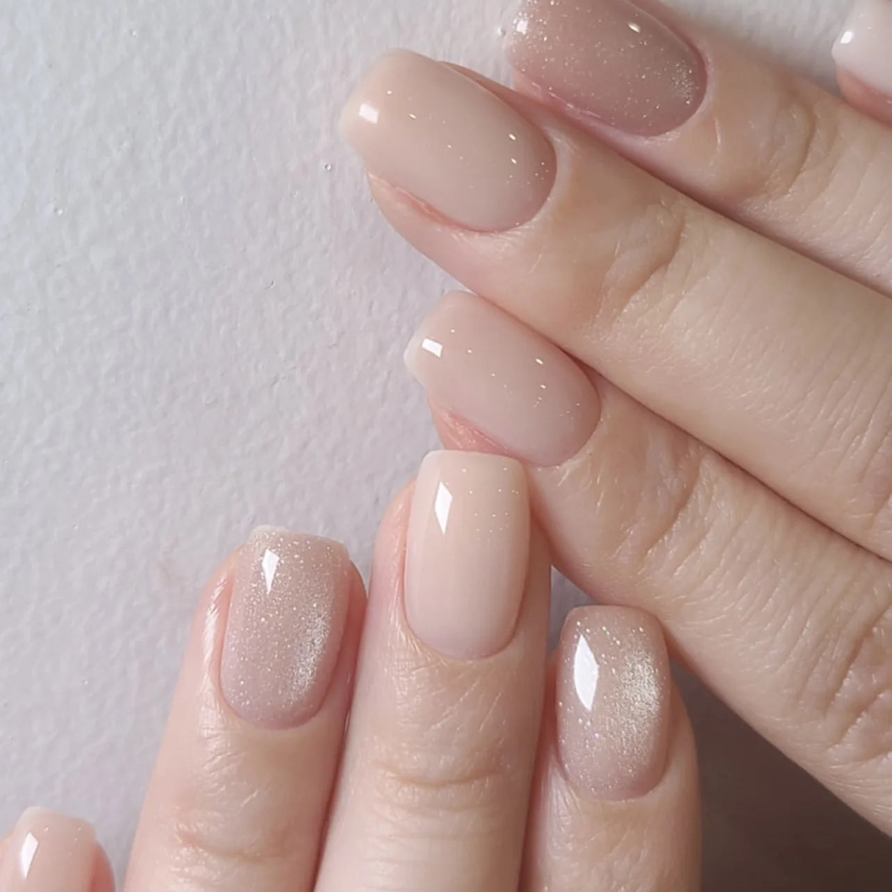 24Pcs Glitter Diamond Press On Nails Blush Pink Cat Eye Fake Nails Sweet Cute Coffin Full Cover Short Square False Nail Tips Art