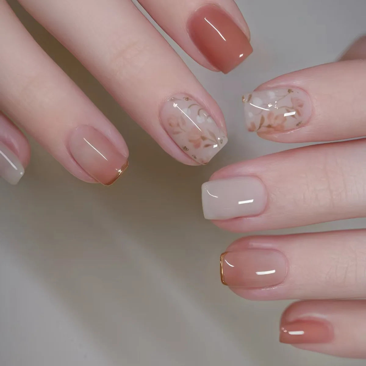 24Pcs Glitter Diamond Press On Nails Blush Pink Cat Eye Fake Nails Sweet Cute Coffin Full Cover Short Square False Nail Tips Art