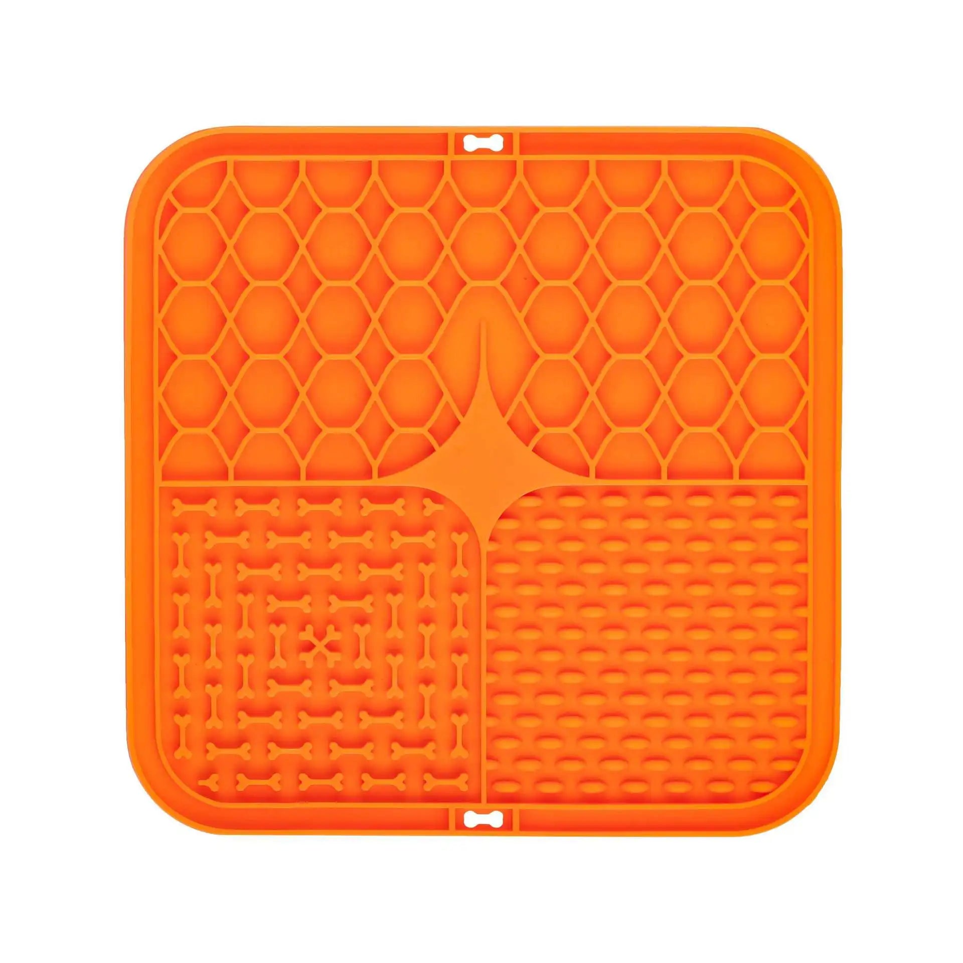 Silicone Dog Lick Mat Anti-Slip Sucker Slow Food Plate Pet Bath Distraction Feeder Mat Reusable Dog Training Feeding Supplies